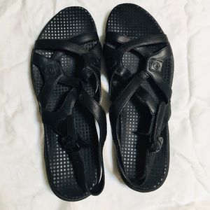 Merrill sandals size 8